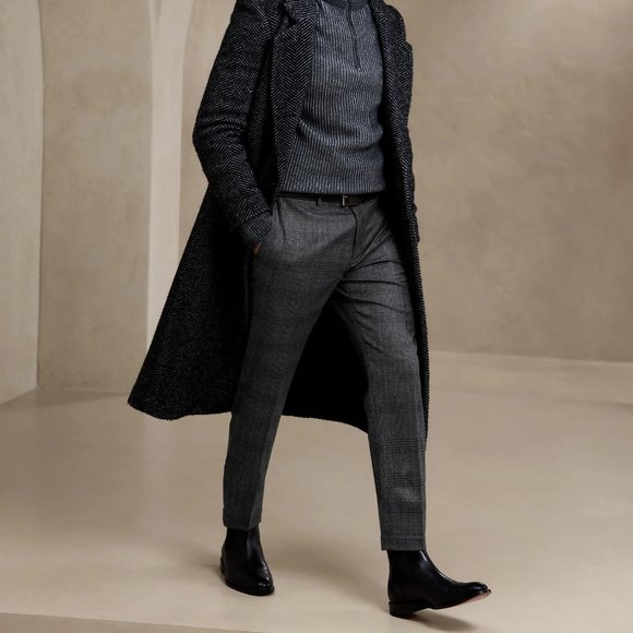 Banana Republic Other - Banana Republic Tapered Perfect Pant size 34/36 Plaid